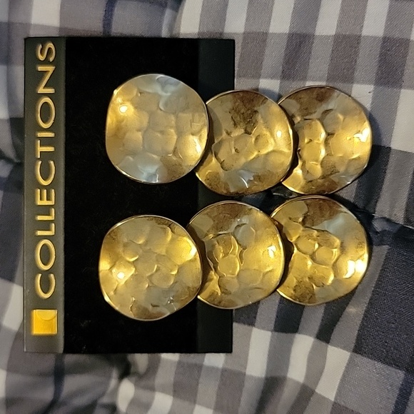 Nwt gold tone earrings - Picture 1 of 2